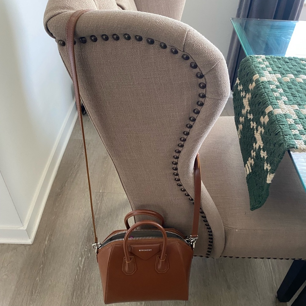 Givenchy Tan Mini Antigona Bag Structured Elegance - Picture 5 of 9